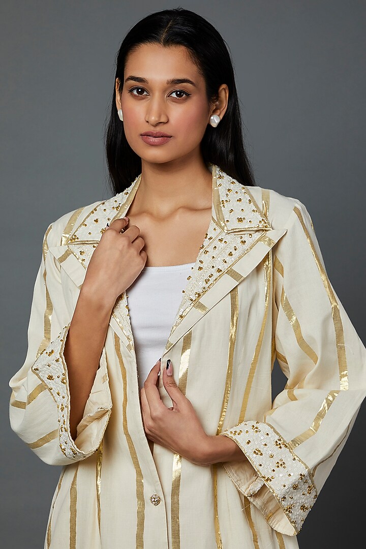 Off-White Cotton Embellished Kurta Set by Divya Kanakia at Pernia's Pop Up Shop
