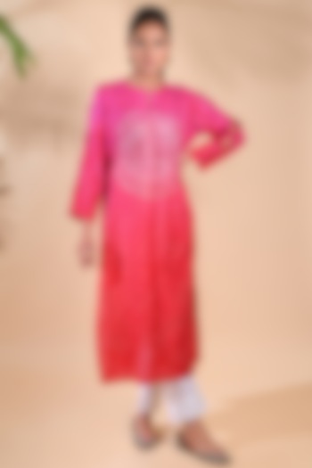 Pink-Red Shaded Mulberry Silk Hand Embellished Straight Kurta by Dyelogue at Pernia's Pop Up Shop