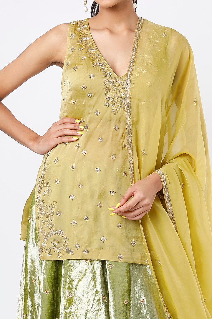 Green Embroidered Wedding Lehenga Set by Ease at Pernia's Pop Up Shop