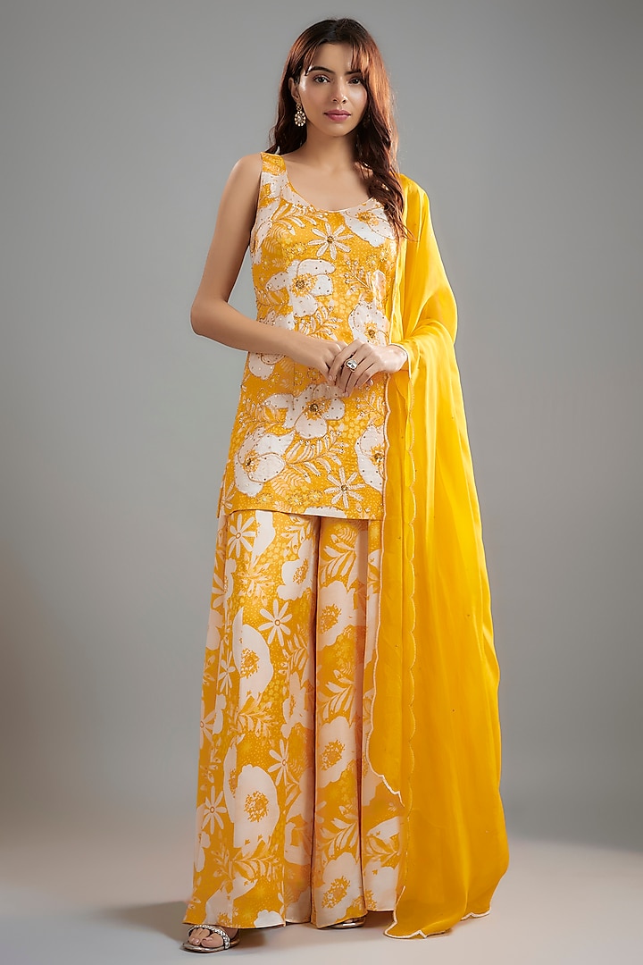 Yellow Raw Satin Floral Printed & Cutdana Embroidered Short Kurta Set by Ease at Pernia's Pop Up Shop