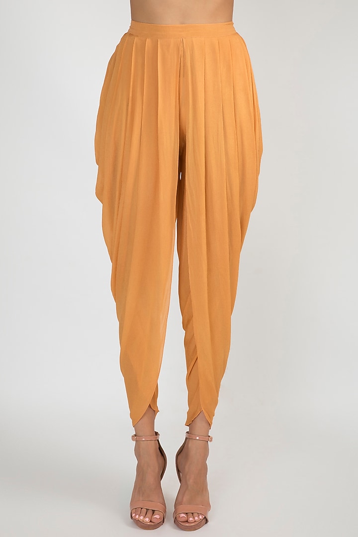 Peach Printed & Embroidered Kurta Set by Ease at Pernia's Pop Up Shop
