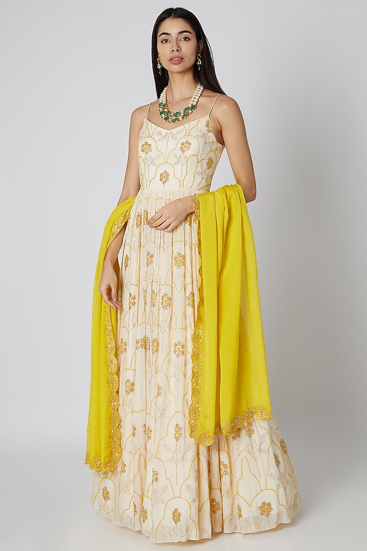 Off White Embroidered Anarkali With Dupatta by Ease at Pernia's Pop Up Shop