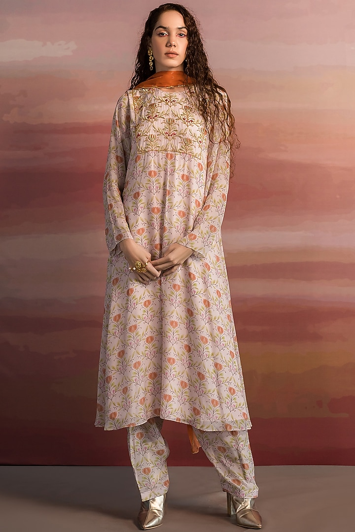 Off-White Printed & Embroidered Kurta Set by Ease at Pernia's Pop Up Shop