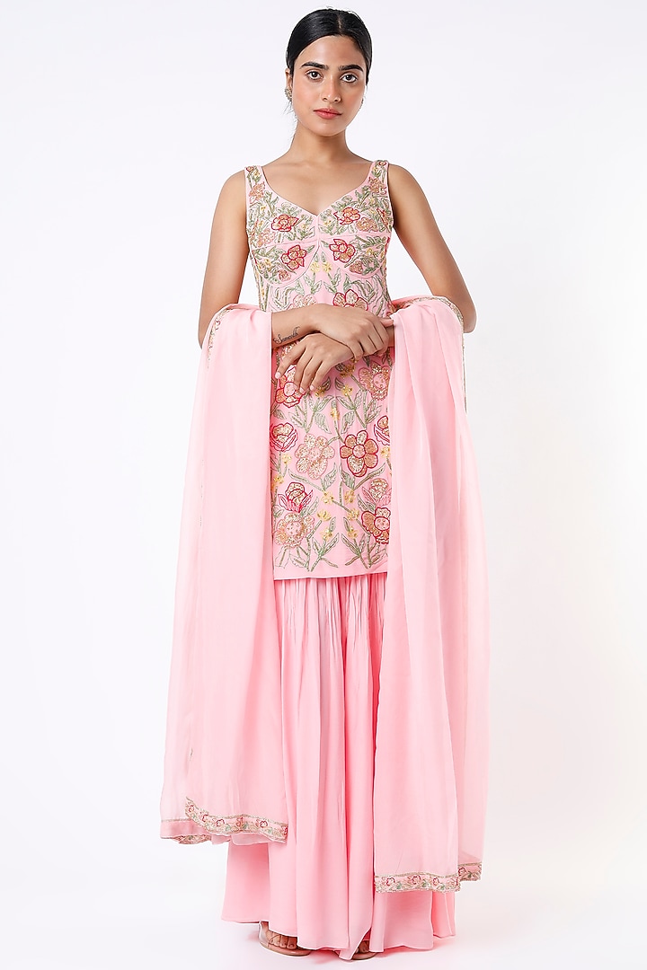 Baby Pink Embroidered Short Kurta Set by Ease at Pernia's Pop Up Shop