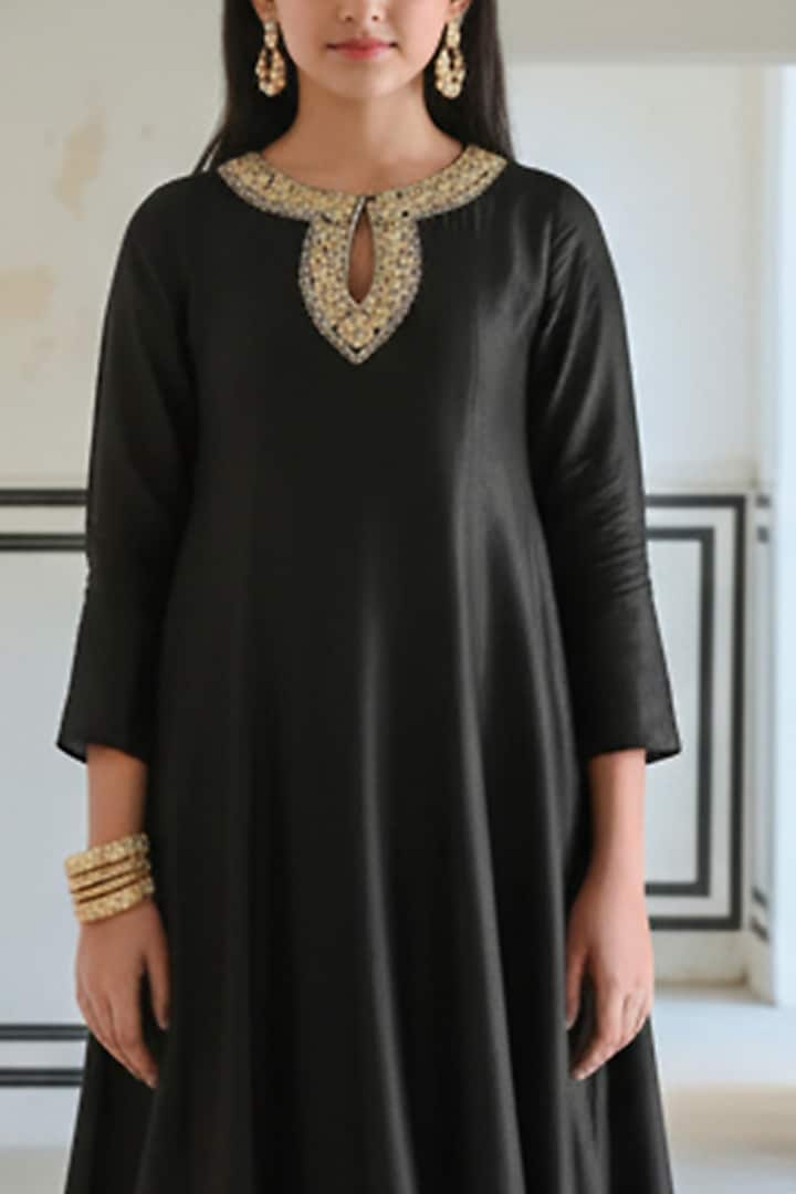 Black Silk Floral Booti Embroidered Anarkali Set For Girls by Ease kids at Pernia's Pop Up Shop