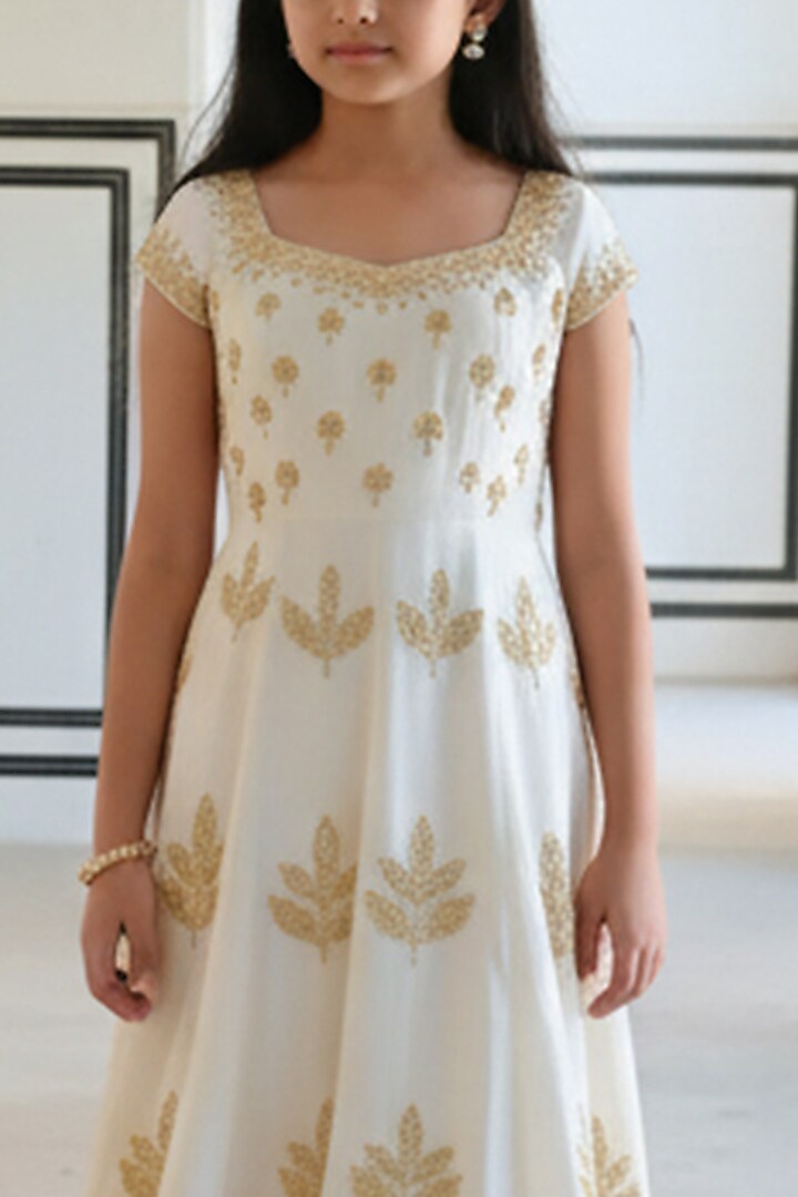 Ivory Silk Floral Booti Embroidered Anarkali Set For Girls by Ease kids at Pernia's Pop Up Shop