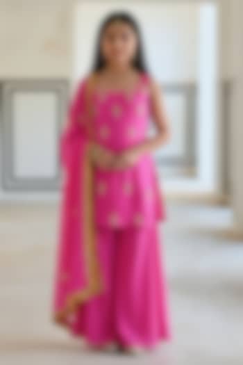 Bright Pink Raw Satin Floral Booti Embroidered Kurta Set For Girls by Ease kids at Pernia's Pop Up Shop