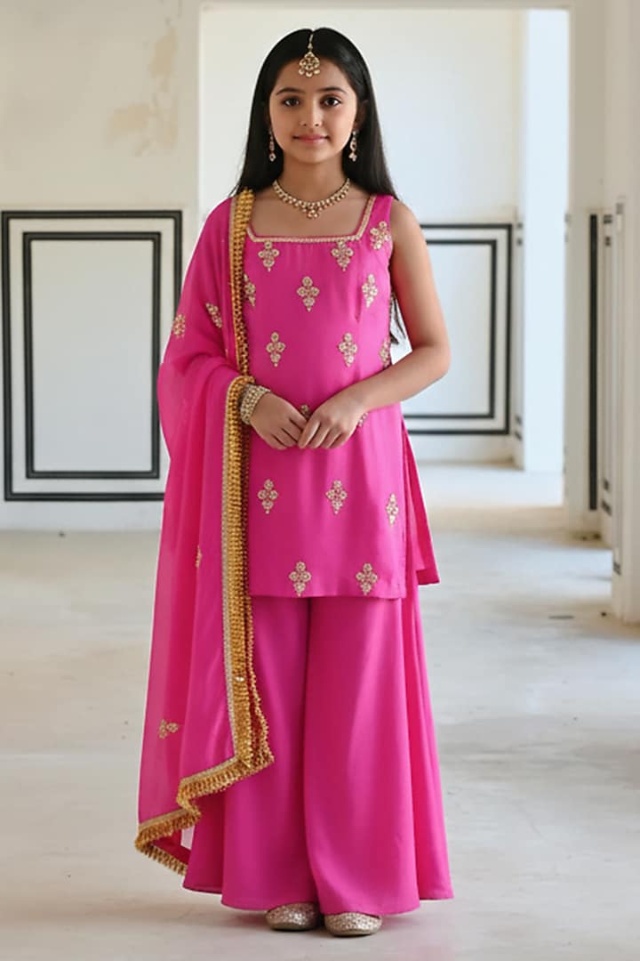 Bright Pink Raw Satin Floral Booti Embroidered Kurta Set For Girls by Ease kids at Pernia's Pop Up Shop
