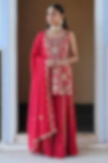 Red Raw Satin Big Flower Jaal Embroidered Kurta Set For Girls by Ease kids at Pernia's Pop Up Shop