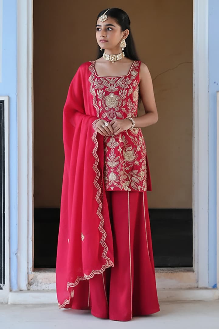 Red Raw Satin Big Flower Jaal Embroidered Kurta Set For Girls by Ease kids at Pernia's Pop Up Shop