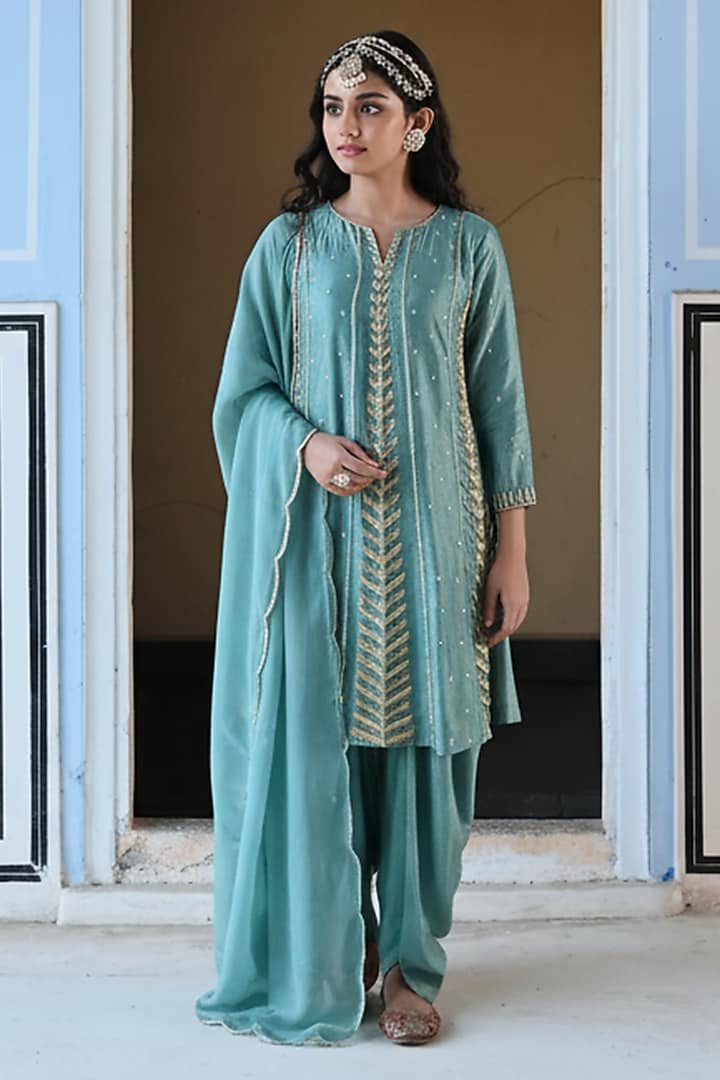 Turquoise Blue Silk Leaf Embroidered Kurta Set For Girls by Ease kids at Pernia's Pop Up Shop