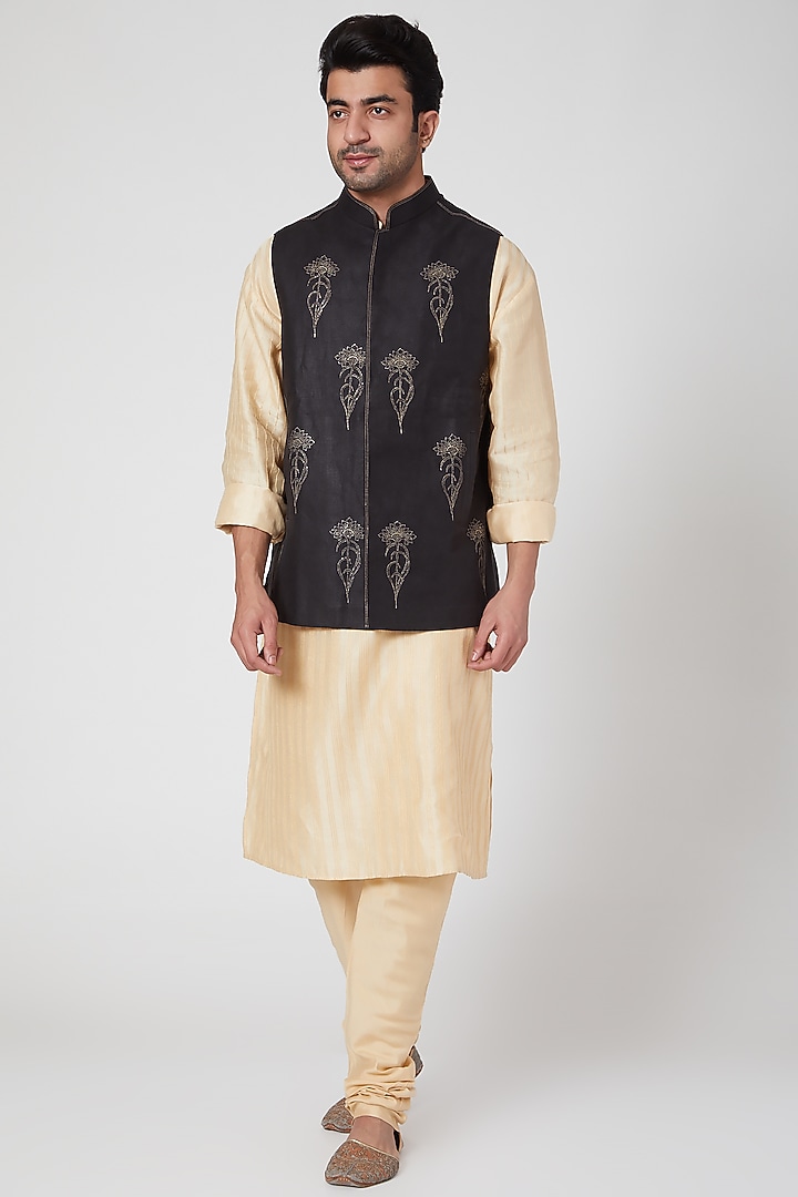 Black Linen Floral Embroidered Bundi Jacket by Ekam by Manish Gupta at Pernia's Pop Up Shop