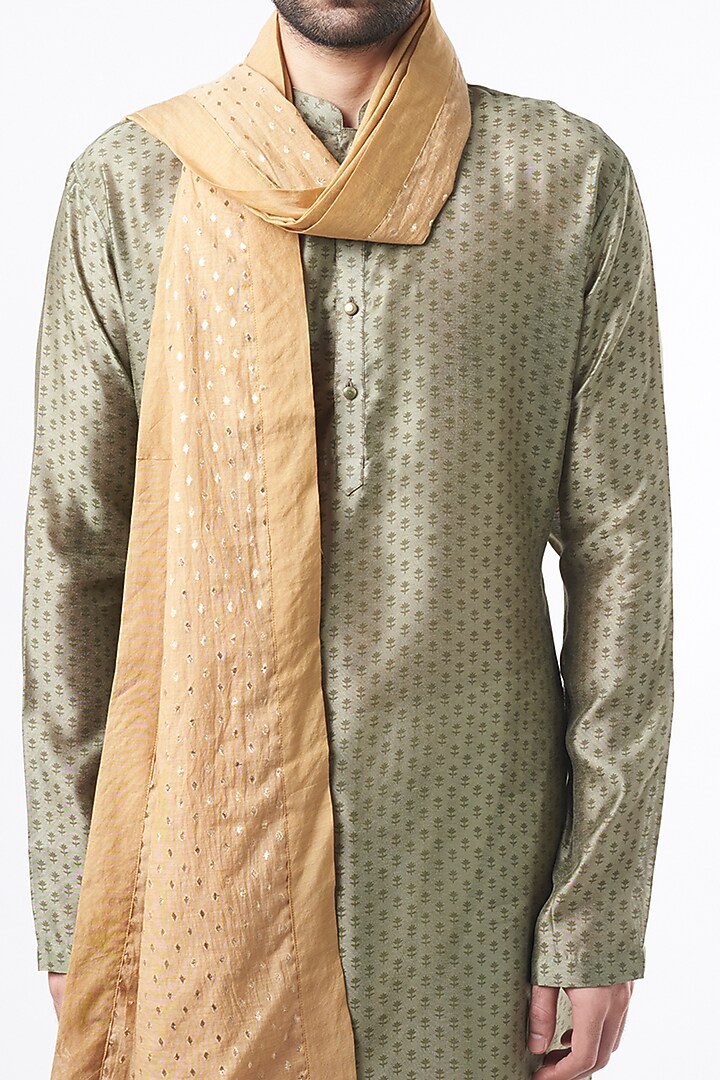 Rustic Gold Banarasi Brocade Stole by Ekam by Manish Gupta at Pernia's Pop Up Shop