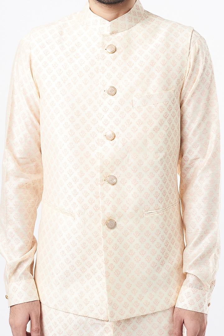 Ivory Kurta Set With Bundi Jacket by Ekam by Manish Gupta at Pernia's Pop Up Shop