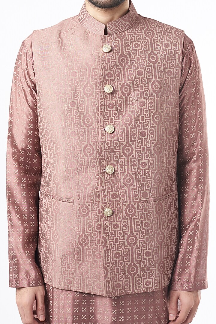 Onion Kurta Set With Bundi Jacket by Ekam by Manish Gupta at Pernia's Pop Up Shop