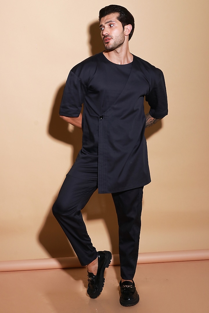 Black Cotton Lycra Kurta Set by ECHKE Men at Pernia's Pop Up Shop