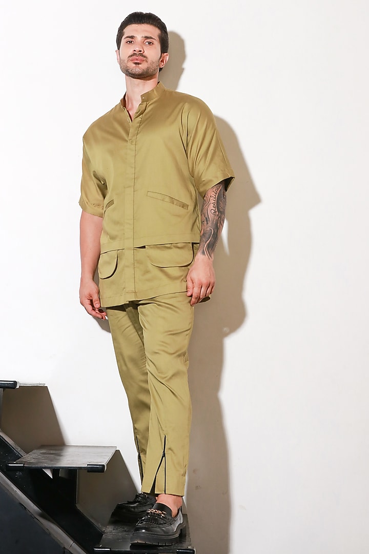 Moss Green Lycra Kurta Set by ECHKE Men at Pernia's Pop Up Shop