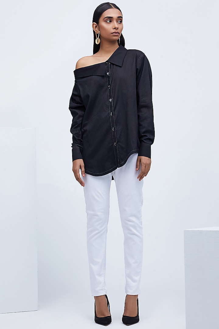 Black Shirt With Collared Off Shoulder by Echo