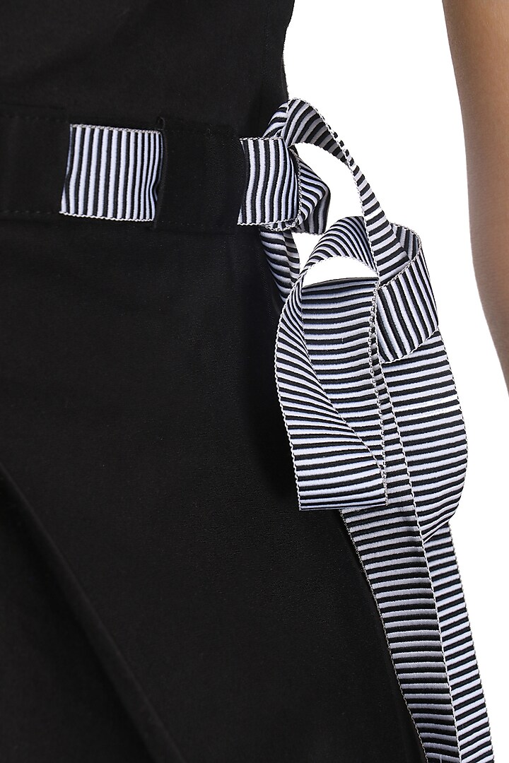 Black asymmetrical thread work top available only at Pernia's Pop Up Shop.