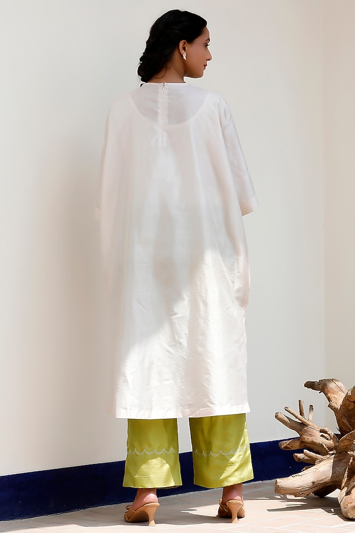 Ivory Pure Silk Embroidered Boxy Kurta Set by EEDA at Pernia's Pop Up Shop