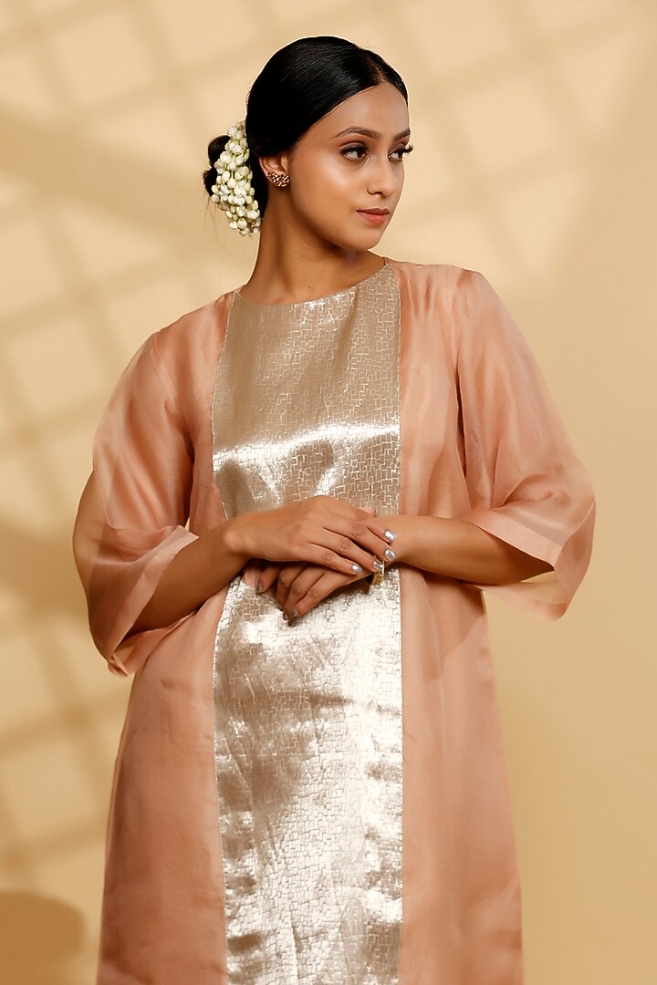 Peach Silk Organza Patchwork Kurta Set by EEDA at Pernia's Pop Up Shop