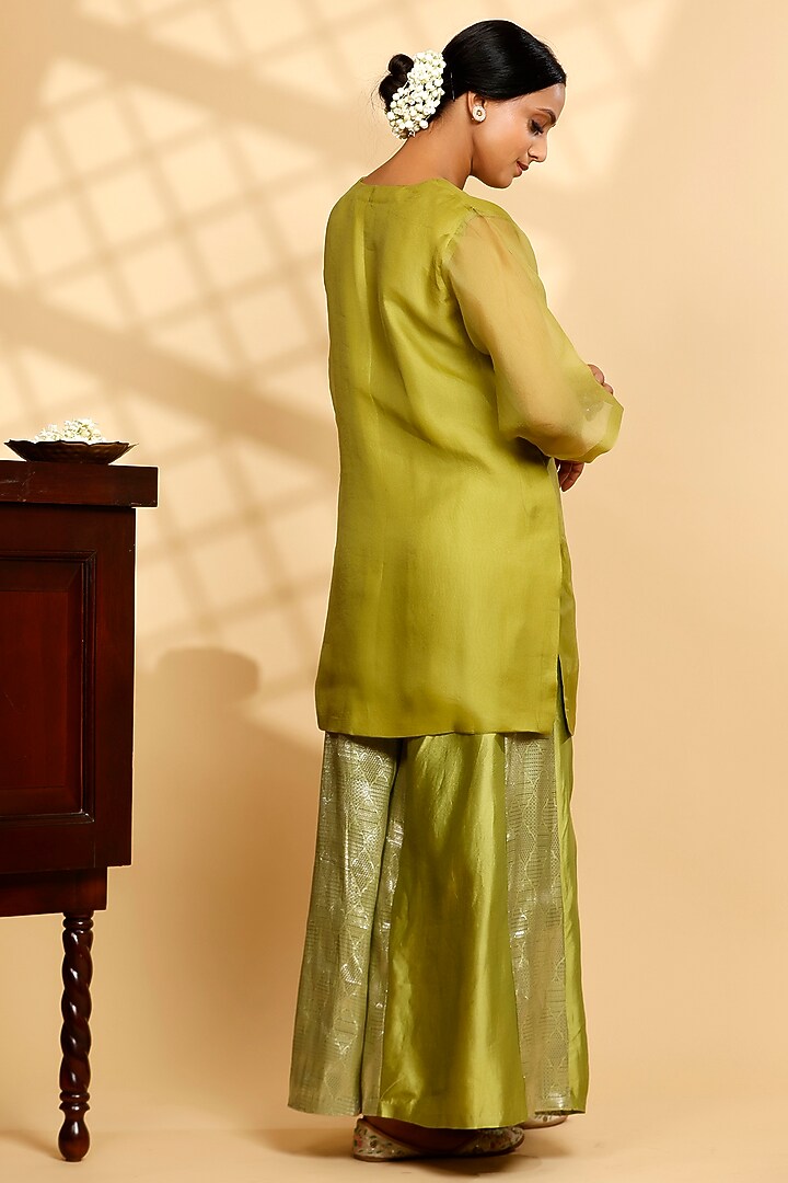 Green Silk Organza Kurta Set by EEDA at Pernia's Pop Up Shop