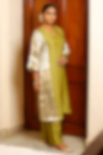 Green Silk Organza Kurta Set by EEDA at Pernia's Pop Up Shop