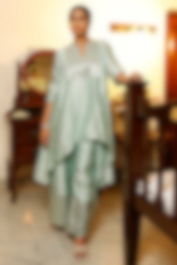 Blue Chiniya Silk Kurta Set by EEDA at Pernia's Pop Up Shop