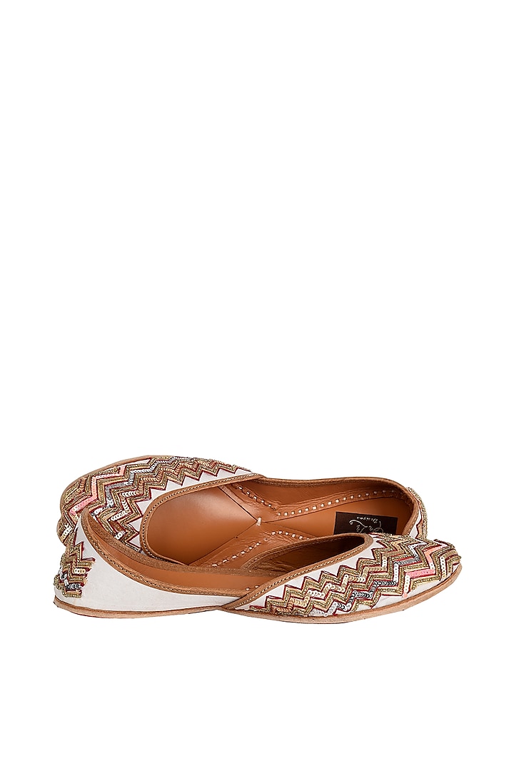 White Leather Embroidered Juttis by EHZI
