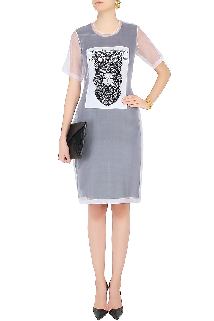 White iron fairies organza dress with black inner available only at Pernia's Pop Up Shop.