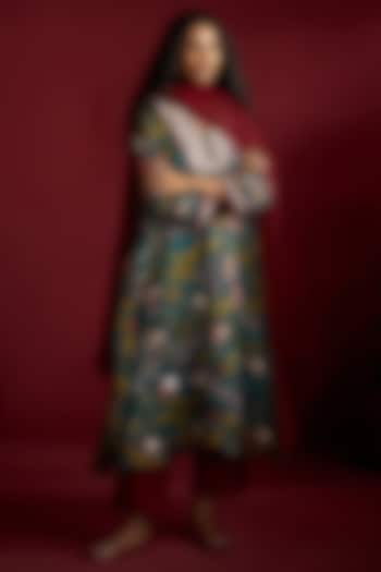 Teal Pure Organza Handpainted & Hand Embroidered Kurta Set by Ekaari at Pernia's Pop Up Shop