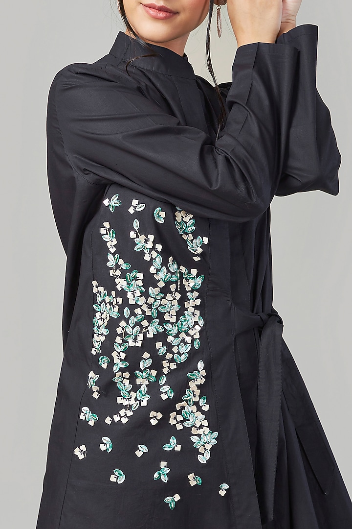 Black Cotton & Poplin Embroidered Co-Ord Set by Ek Dhaaga at Pernia's Pop Up Shop
