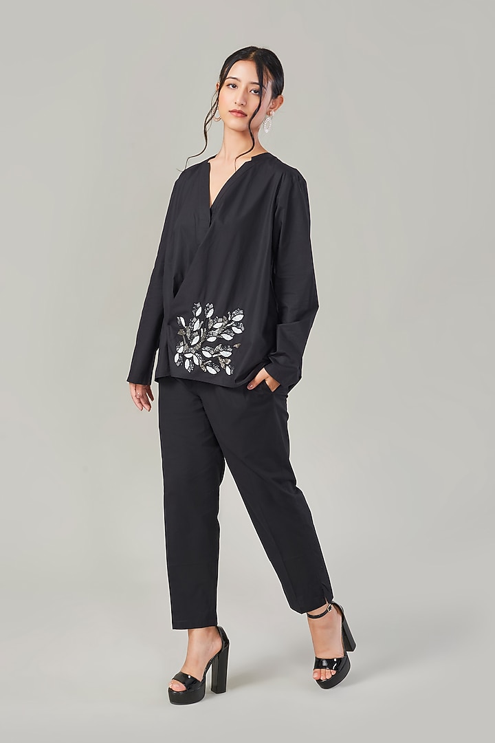 Black Cotton & Poplin Embroidered Co-Ord Set by Ek Dhaaga at Pernia's Pop Up Shop