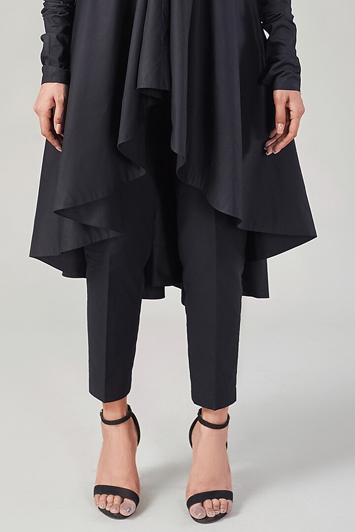 Black Cotton & Poplin Embroidered Tunic Set by Ek Dhaaga at Pernia's Pop Up Shop