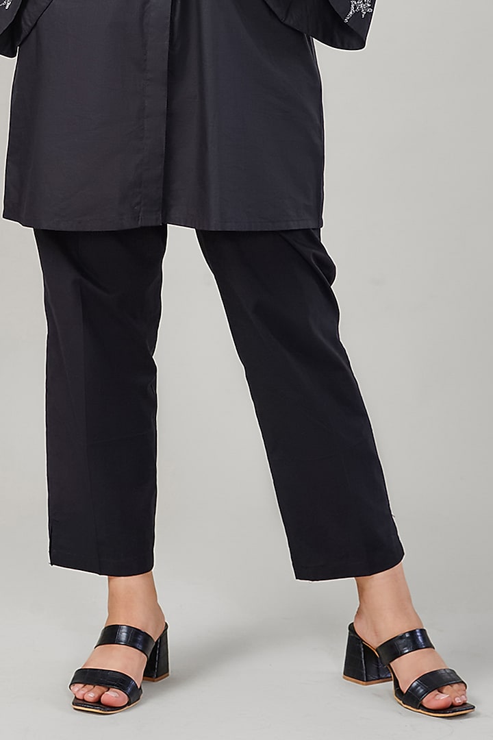 Black Cotton & Poplin Embroidered Co-Ord Set by Ek Dhaaga at Pernia's Pop Up Shop