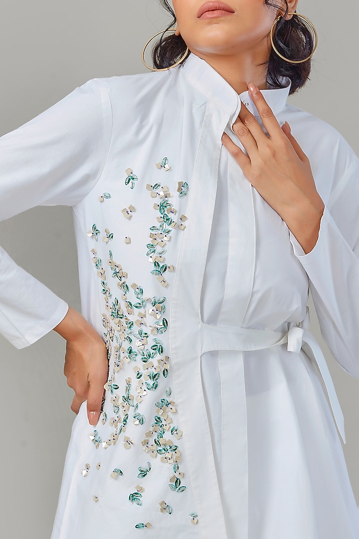 White Cotton & Poplin Embroidered Co-Ord Set by Ek Dhaaga at Pernia's Pop Up Shop