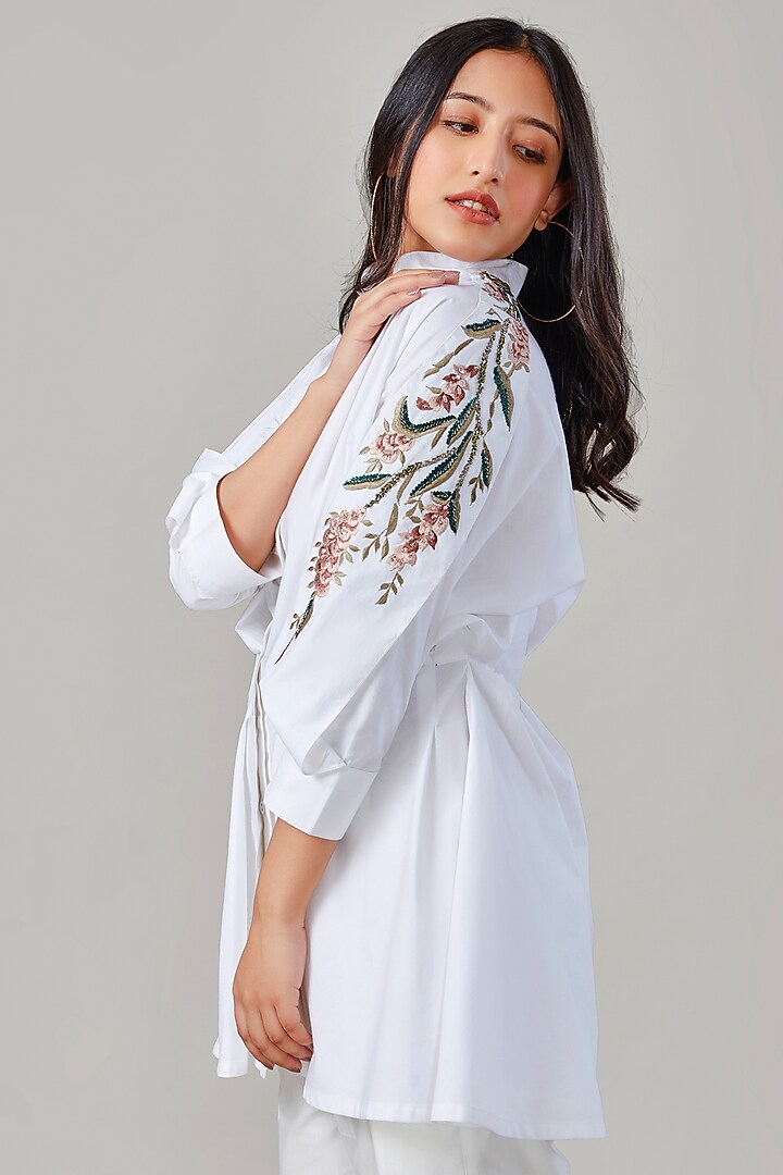 White Cotton & Poplin Embroidered Co-Ord Set by Ek Dhaaga at Pernia's Pop Up Shop
