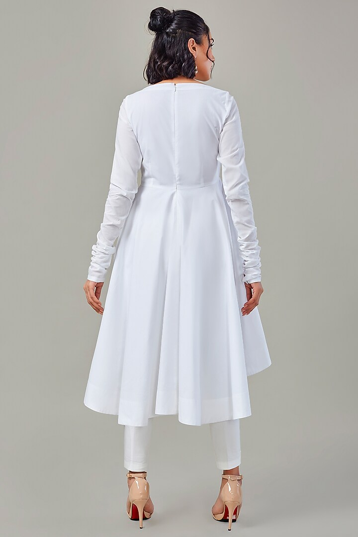 White Cotton & Poplin Embroidered Tunic Set by Ek Dhaaga at Pernia's Pop Up Shop