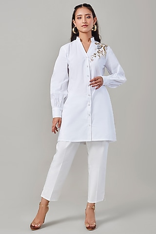 White Cotton & Poplin Embroidered Co-Ord Set by Ek Dhaaga