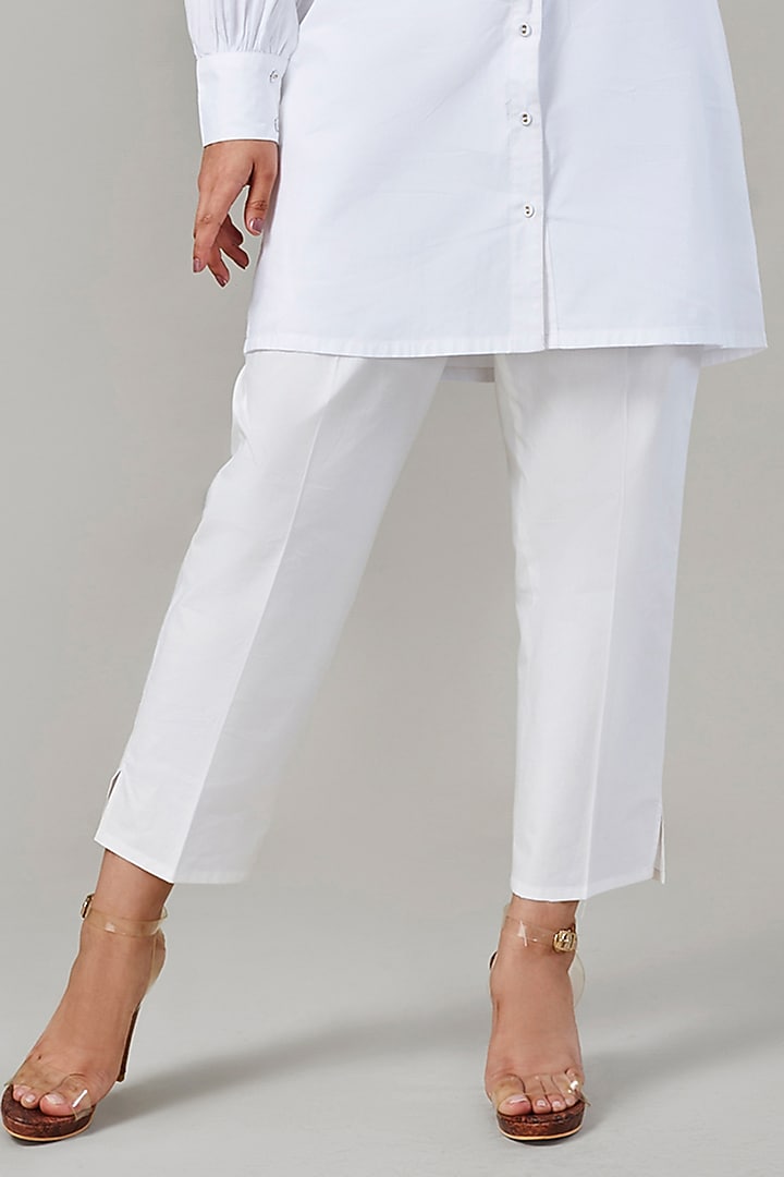 White Cotton & Poplin Embroidered Co-Ord Set by Ek Dhaaga at Pernia's Pop Up Shop