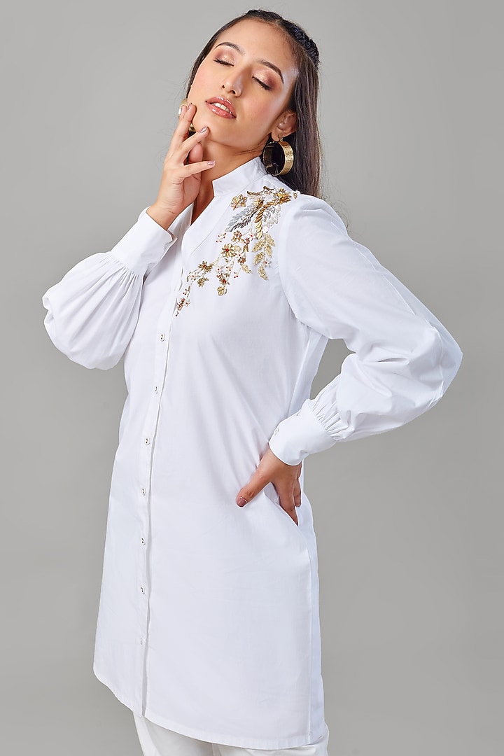 White Cotton & Poplin Embroidered Co-Ord Set by Ek Dhaaga at Pernia's Pop Up Shop