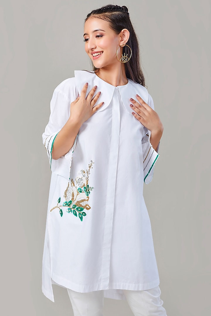 White Cotton & Poplin Embroidered Co-Ord Set by Ek Dhaaga at Pernia's Pop Up Shop