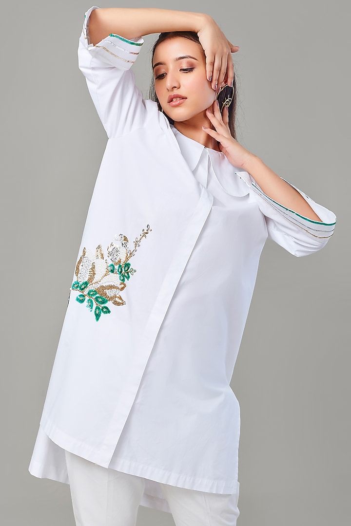 White Cotton & Poplin Embroidered Co-Ord Set by Ek Dhaaga at Pernia's Pop Up Shop