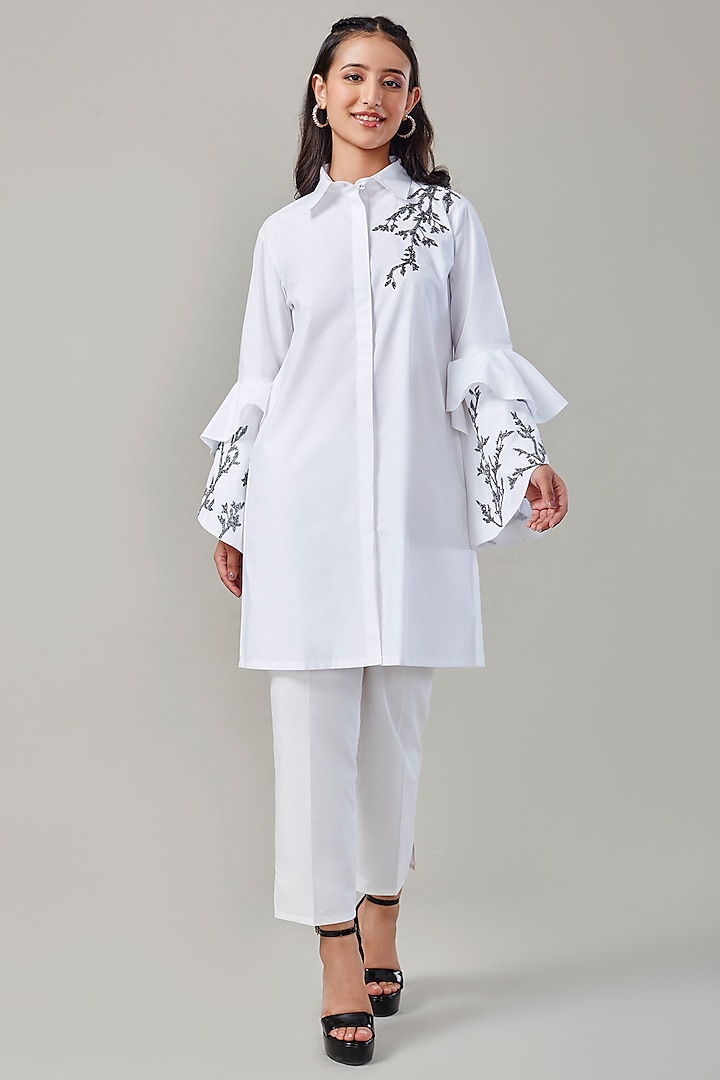 White Cotton & Poplin Embroidered Co-Ord Set by Ek Dhaaga