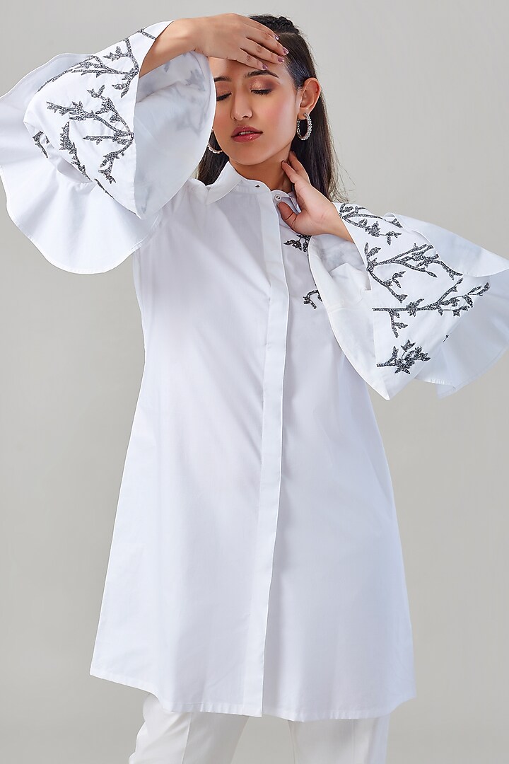 White Cotton & Poplin Embroidered Co-Ord Set by Ek Dhaaga at Pernia's Pop Up Shop