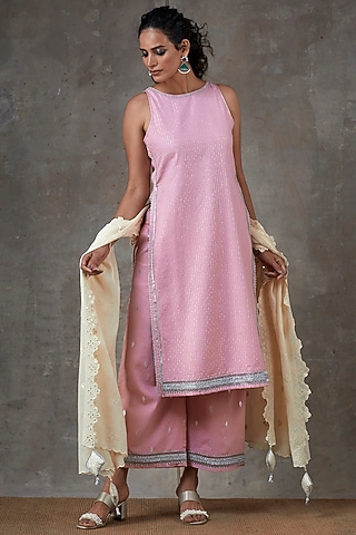 Powder Pink Cotton Kurta Set by Ekanya