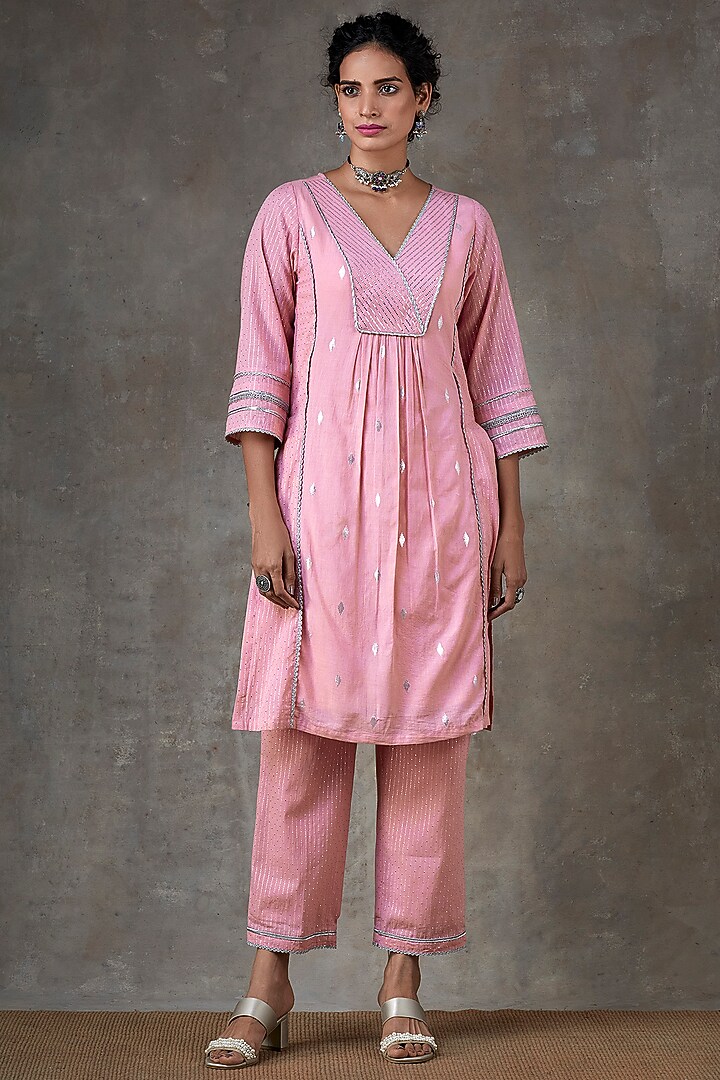 Light Pink Cotton Kurta Set by Ekanya at Pernia's Pop Up Shop