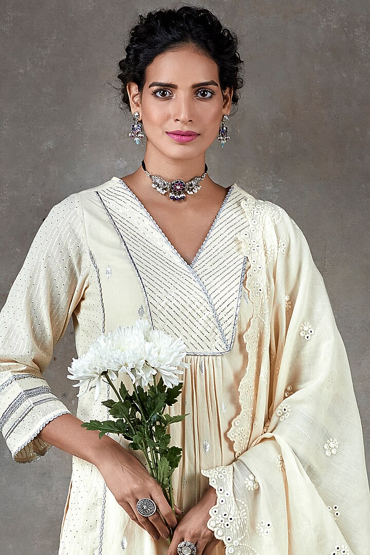 Ecru Kurta Set In Cotton by Ekanya at Pernia's Pop Up Shop