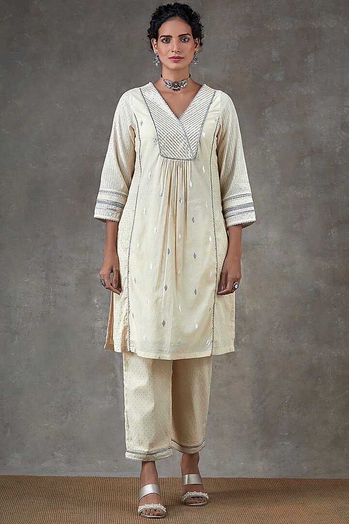 Ecru Kurta Set In Cotton by Ekanya at Pernia's Pop Up Shop