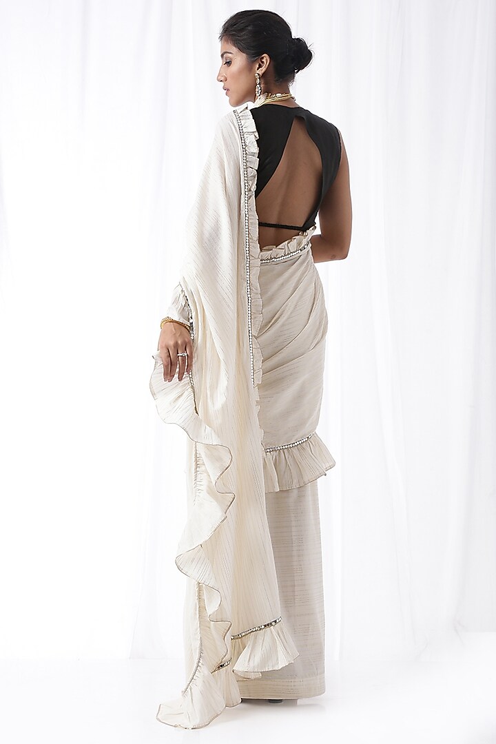 Off-White Mirror Work Zip-Up Party Wear Saree Set by Ekanya at Pernia's Pop Up Shop